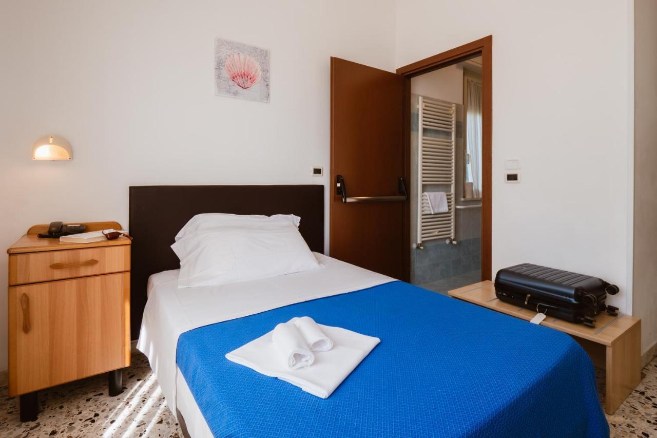 Hotel Villa Del Mare Senigallia Dış mekan fotoğraf